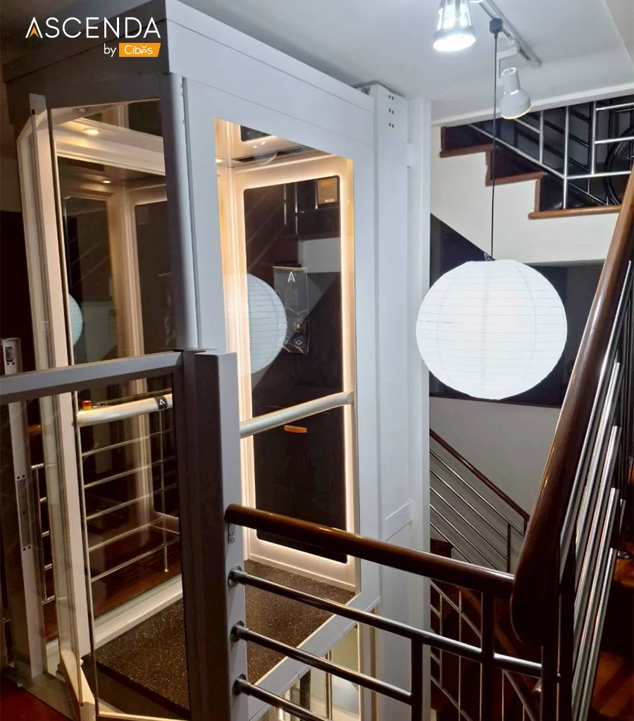 ascenda home lift size l in the middle of the staircase (5)